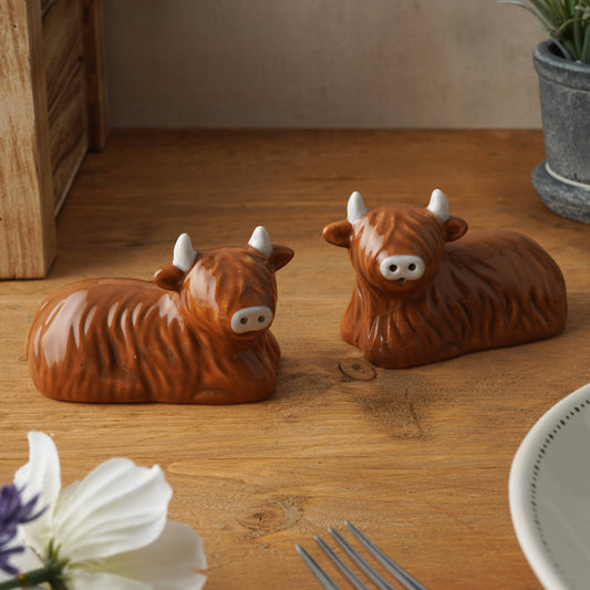 Highland Cow Salt & Pepper Shakers